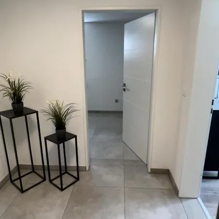 Mit Garten Und Pool In Ostseenaehe *