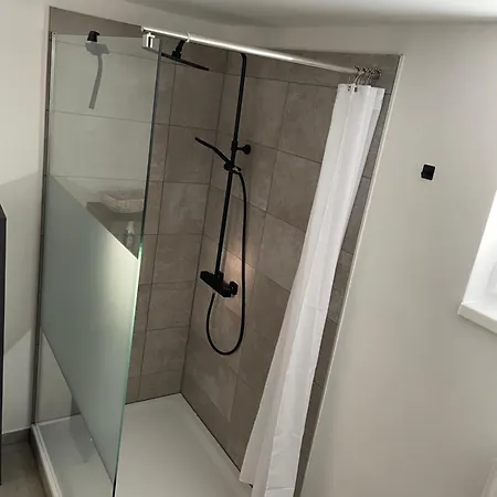 Apartamento Mit Garten Und Pool In Ostseenaehe *