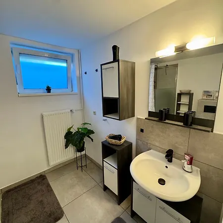 Apartamento Mit Garten Und Pool In Ostseenaehe *