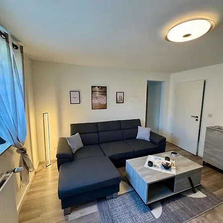 Mit Garten Und Pool In Ostseenaehe Apartman *