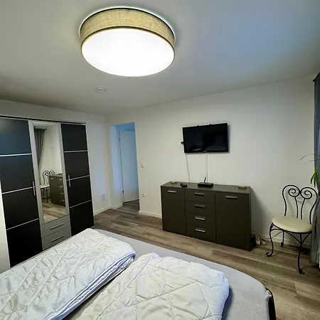 Apartamento Mit Garten Und Pool In Ostseenaehe Ahrensbok