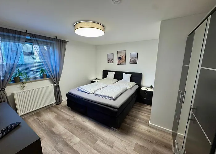 Mit Garten Und Pool In Ostseenaehe *